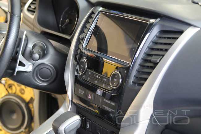 Модернизация аудиосистемы и шумоизоляция нового Mitsubishi Pajero Sport