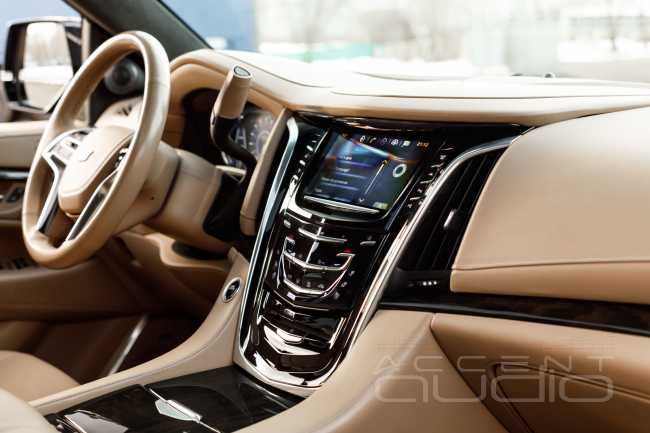 Немецкий звук в американской машине: модернизация аудиосистемы Cadillac Escalade