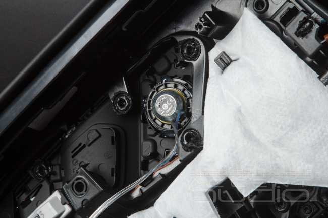 Новому BMW X5 - новый звук !