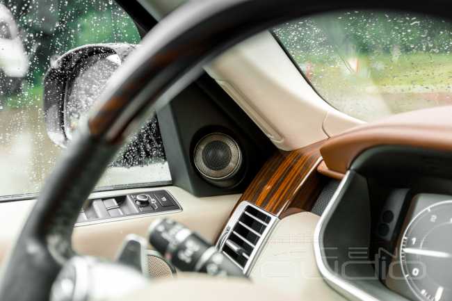 Hi-End аудиосистема в Range Rover Autobiography