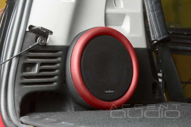 Дешево, эффективно и эффектно – настоящий автозвук для Smart Fortwo