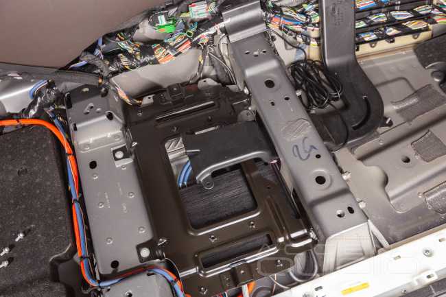 Жёлтая роскошь звука Focal KX для нового Range Rover Sport