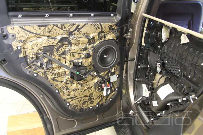 Аудиосистема ScanSpeak для роскошного RangeRover Sport
