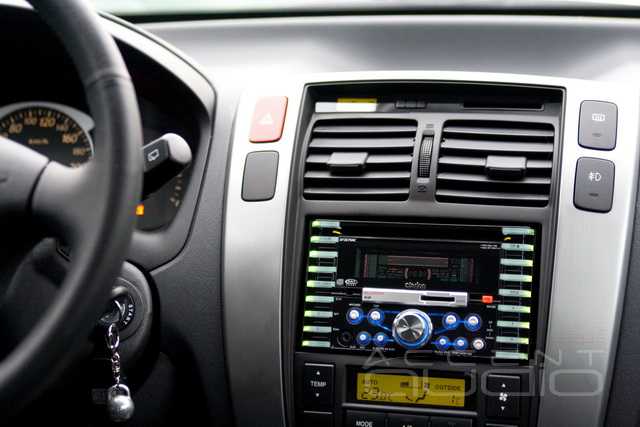 2-DIN магнитола в Hyundai Tucson