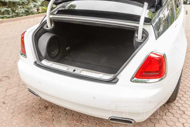 Роскошная новая аудиосистема для Rolls Royce Wraith 