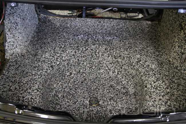 Настоящему немцу – благородный звук: правильная модернизация аудиосистемы VW Jetta