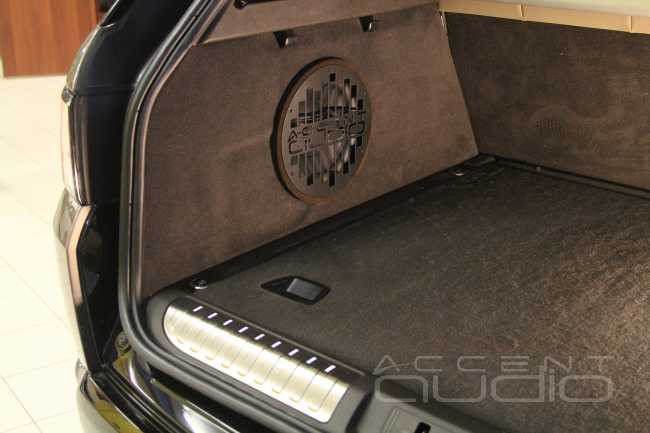 Аудиосистема ScanSpeak для роскошного RangeRover Sport