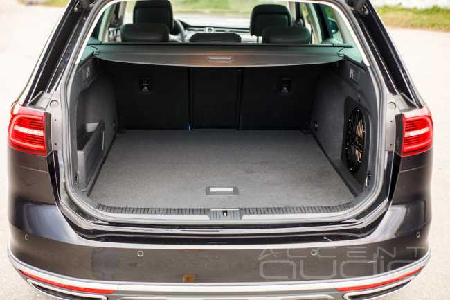 Лучше, чем Dynaudio: новая аудиосистема в Volkswagen Passat AllTrack