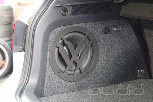 Мультимедиа, навигация, звук в Volkswagen Tiguan: наши решения 2014