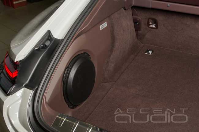 Мощно, громко, надежно и стильно – новый звук для Porsche Panamera