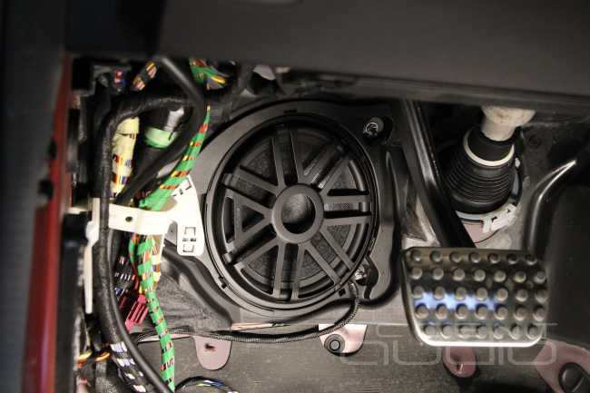 Правильные музыкальные решения для Mercedes-Benz W205 2019г