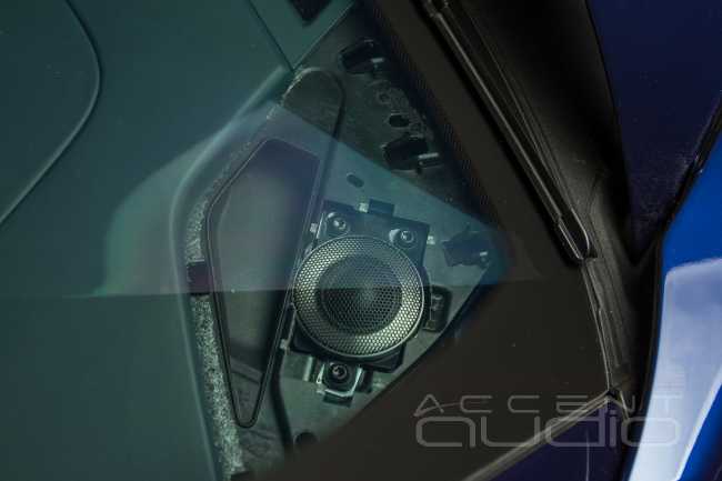 Аудиосистема для Porsche Carrera 911 S: красивые решения для красивого автомобиля