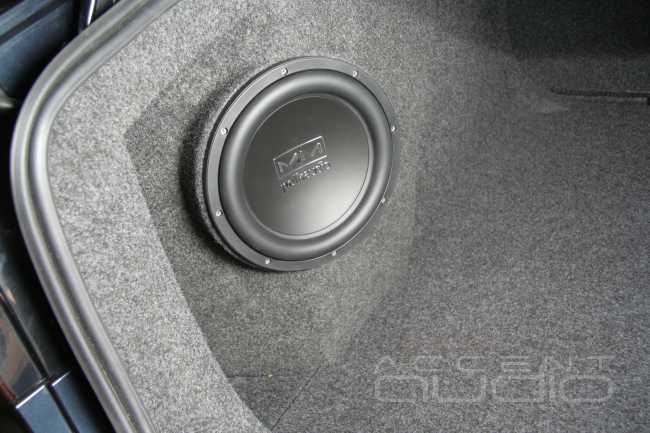 Особенности установки акустики в Volkswagen Jetta