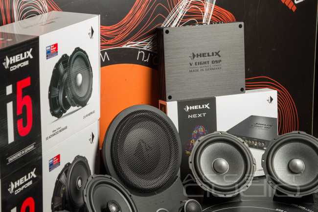 Бешеная табуретка со звуком: чёткий кач в новом Mercedes A 45