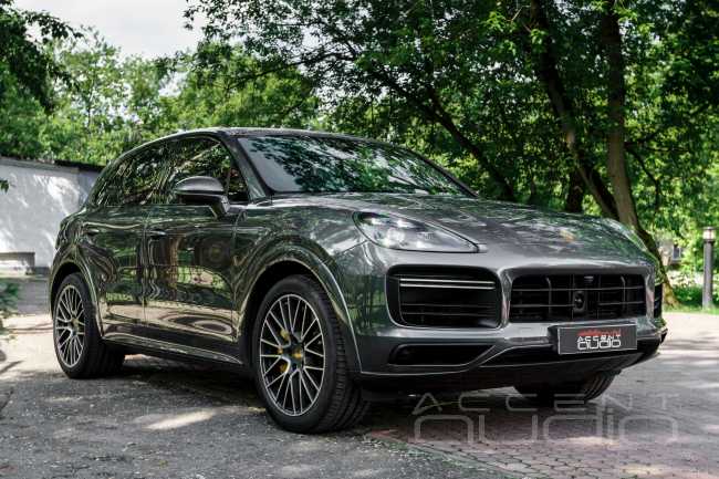 Смена принципов: премиальная аудиосистема Audiotec-Fischer для нового Porsche Cayenne Turbo