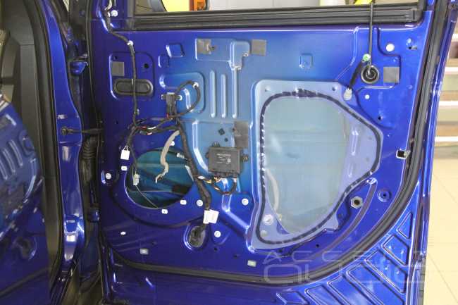 Ford Explorer 2019 – отличная машина, а звучание аудиосистемы мы исправим