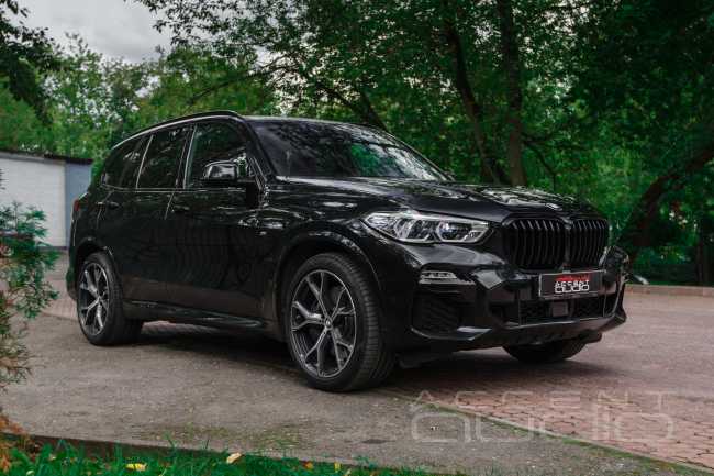 Новому BMW X5 - новый звук !