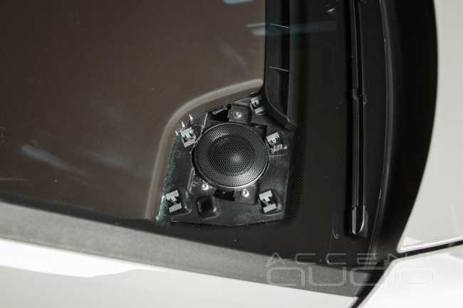 Мощно, громко, надежно и стильно – новый звук для Porsche Panamera