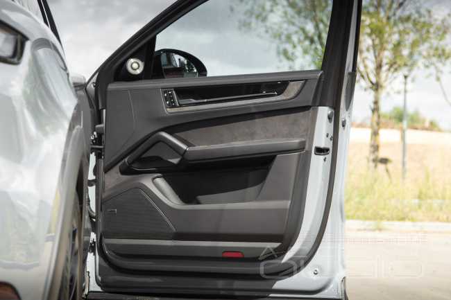 Верните всё обратно ! – переустанавливаем аудиосистему в Porsche Cayenne GT 2024