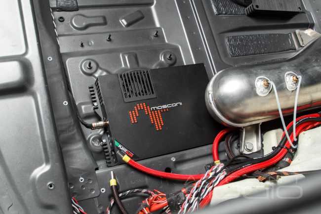 Явные отличия: настоящий звук в Mercedes-Benz GLE Coupe AMG 53