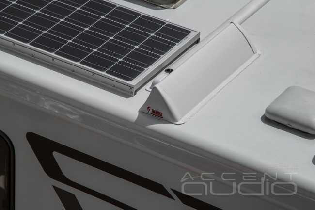 А я – в домике: автозвук и дооснащение автодома Mercedes-Benz Hymer