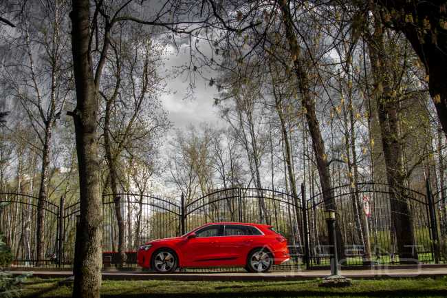 Решение есть: как добиться роскоши звука в салоне Audi E-Tron