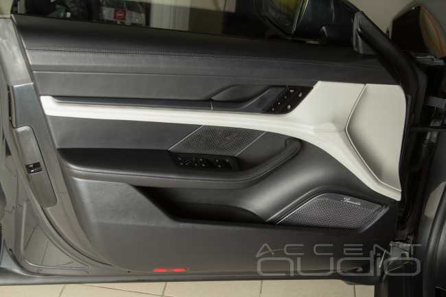 Электрический Hi-End: новая, аудиофильская система в Porsche Taycan