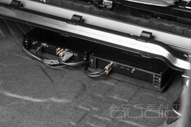 Новому BMW X5 - новый звук !