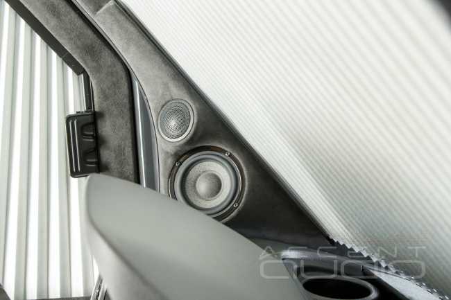 А я – в домике: автозвук и дооснащение автодома Mercedes-Benz Hymer