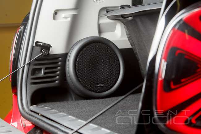 Дешево, эффективно и эффектно – настоящий автозвук для Smart Fortwo