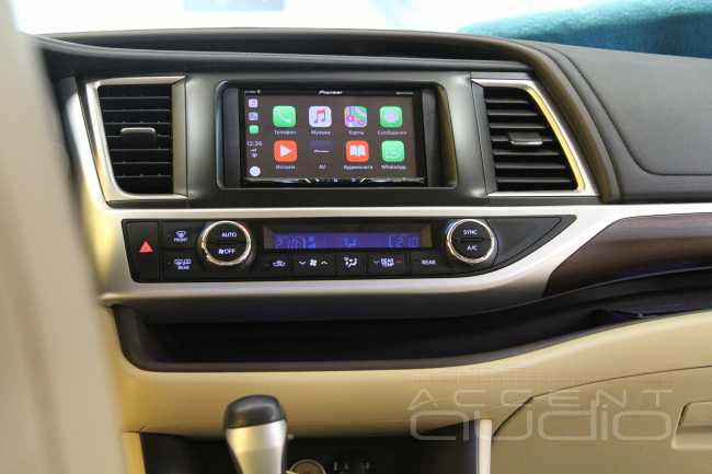 Новая аудиосистема Toyota Highlander на базе Pioneer AVH-Z5000BT