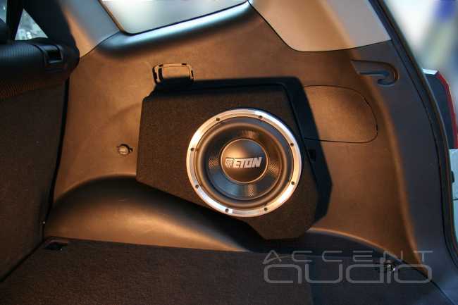 Новый навигатор Alpine B100 Blackbird GPS PMD и новейшая акустика Eton MGS 180 в одной новой Hyundai Santa Fe. Используем все самое лучшее...