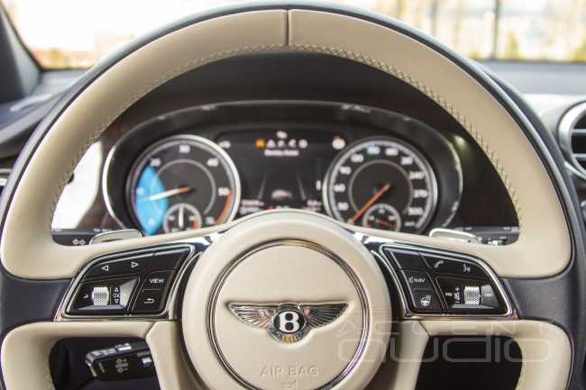 Bentley Premium Sound System, вместо жалкой заводской пародии