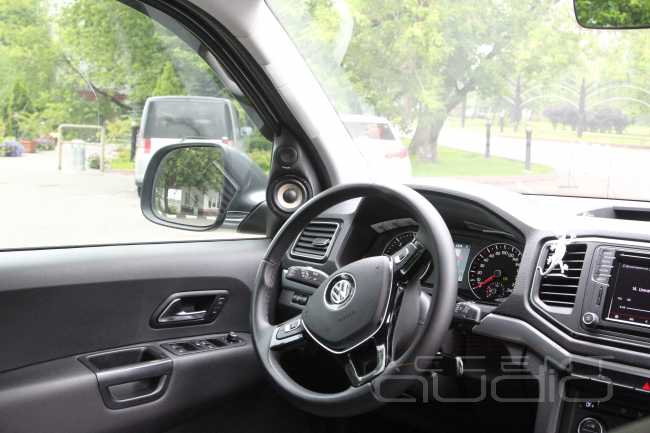 Правильная трешка с сабвуфером: новая аудиосистема для VW Amarok