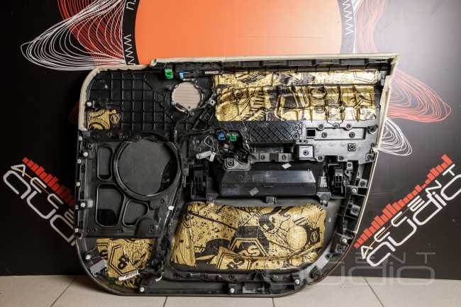 Hi-End аудиосистема в Range Rover Autobiography