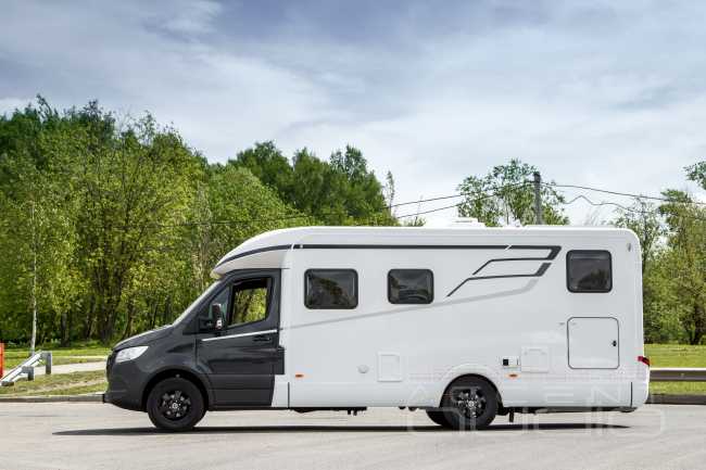 А я – в домике: автозвук и дооснащение автодома Mercedes-Benz Hymer