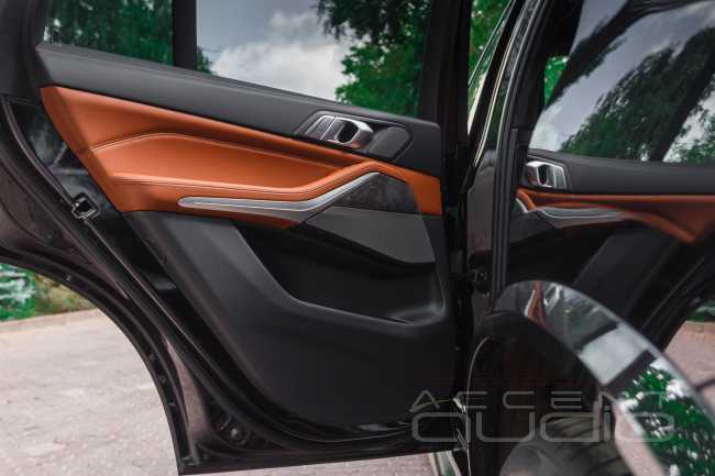 Новому BMW X5 - новый звук !