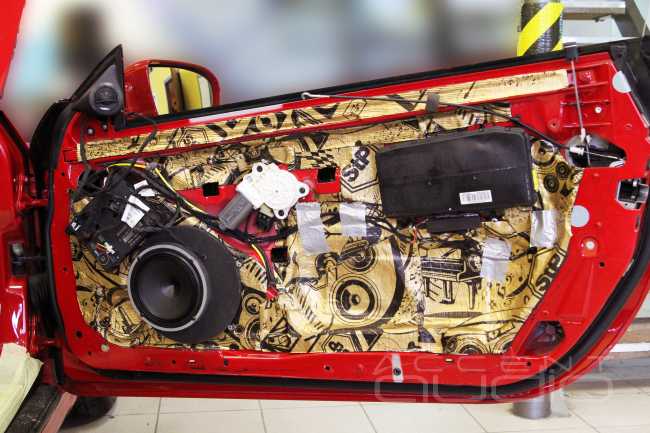 Отбрасывая все лишнее от HarmanKardon: новый звук Audison в Mercedes-Benz SL350