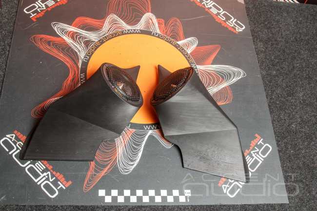 Volkswagen Touareg NF: необходимо и достаточно. Модернизация аудиосистемы.