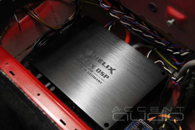 Отбрасывая все лишнее от HarmanKardon: новый звук Audison в Mercedes-Benz SL350