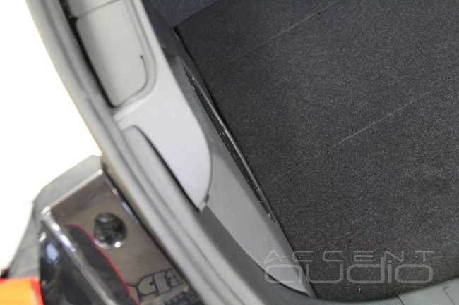 Модернизация звука, шумоизоляция и черный потолок из алькантары для Mitsubishi Outlander