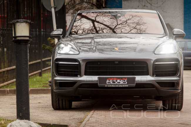 Бюджетная модернизация аудиосистемы в Porsche Cayenne Coupe 2022