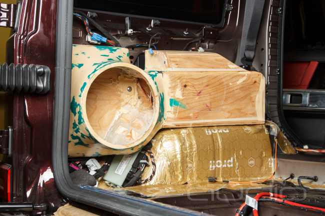 Дайте реальный G-Класс: модернизация аудиосистемы Burmester до настоящего звучания !