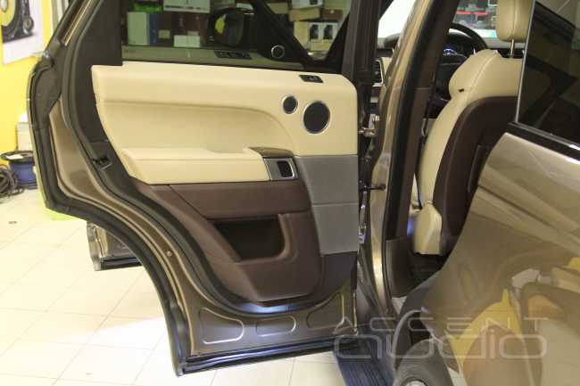 Аудиосистема ScanSpeak для роскошного RangeRover Sport