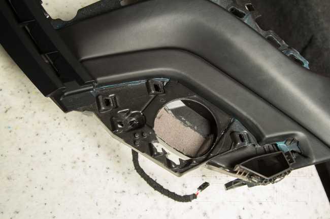 Электрический Hi-End: новая, аудиофильская система в Porsche Taycan