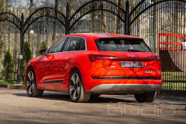 Решение есть: как добиться роскоши звука в салоне Audi E-Tron