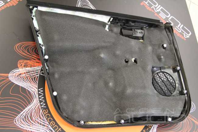 Отличный звук в новой Toyota Rav4: дёшево у всех – разница в доверии