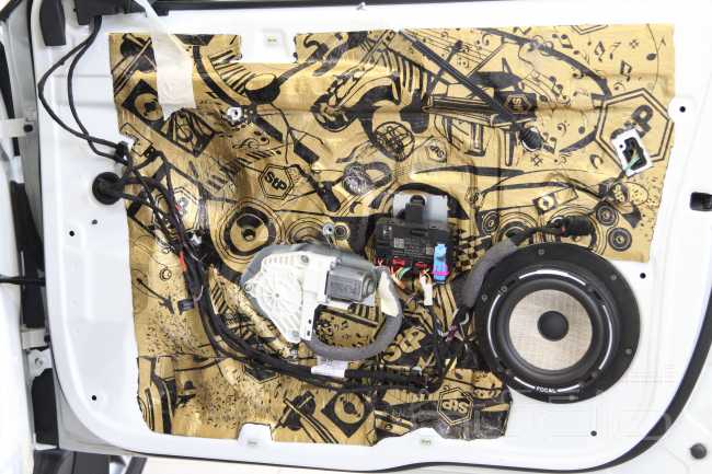 А что ещё можно сделать со звуком в Skoda Yeti?