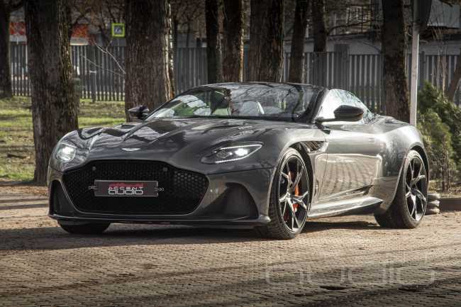 Красивый звук для красивого Aston Martin DBS Superleggera