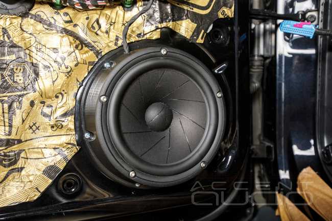 Лучше, чем Dynaudio: новая аудиосистема в Volkswagen Passat AllTrack